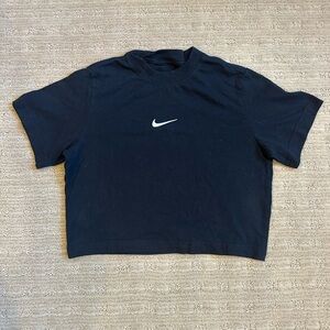 Nike black crop loose-fitting T-shirt